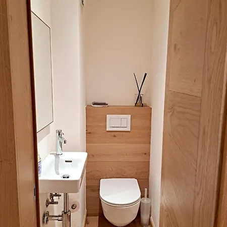 Appartamento Alpine Charm And Modern Comfort In